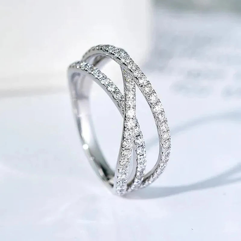 Chic Cross Zirconia Ring