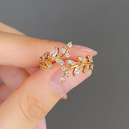 Leaf Design Zirconia Ring