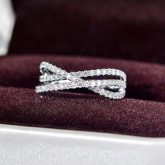 Chic Cross Zirconia Ring
